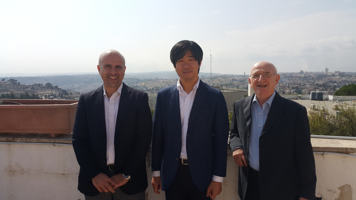 Prof. Shillony, Prof. Hosoya at Mt. Scopus